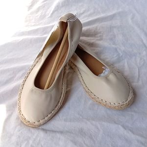 Amazon Essentials Women's Espadrilles Ballerina  Flat Shoes Beige Size 8.5